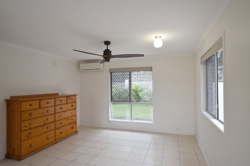 Photo - 17 Hunter Street, West Gladstone QLD 4680 - Image 9