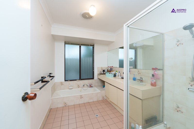 Photo - 17 Huon Street, Willetton WA 6155 - Image 3