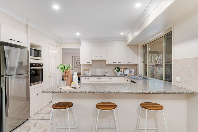 Photo - 17 Huxtable Street, Chermside West QLD 4032 - Image 8