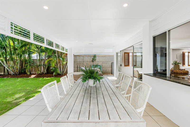 Photo - 17 Hythe Street, Miami QLD 4220 - Image 32