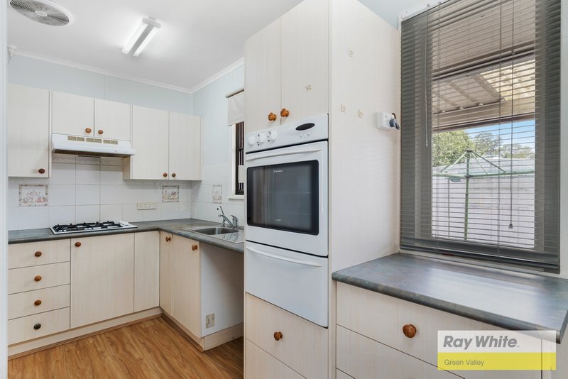 Photo - 17 Insignia Street, Sadleir NSW 2168 - Image 6