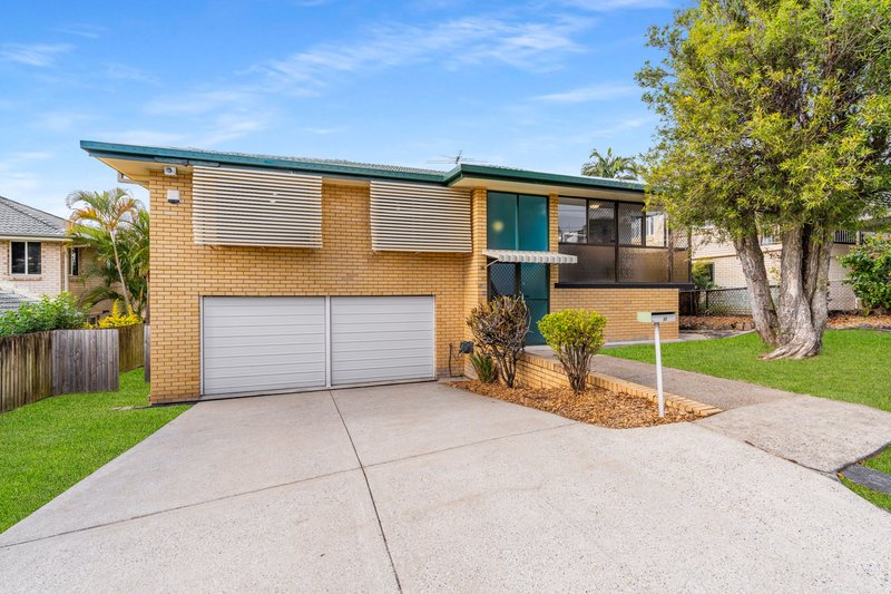 Photo - 17 Irandi Street, Mansfield QLD 4122 - Image 1
