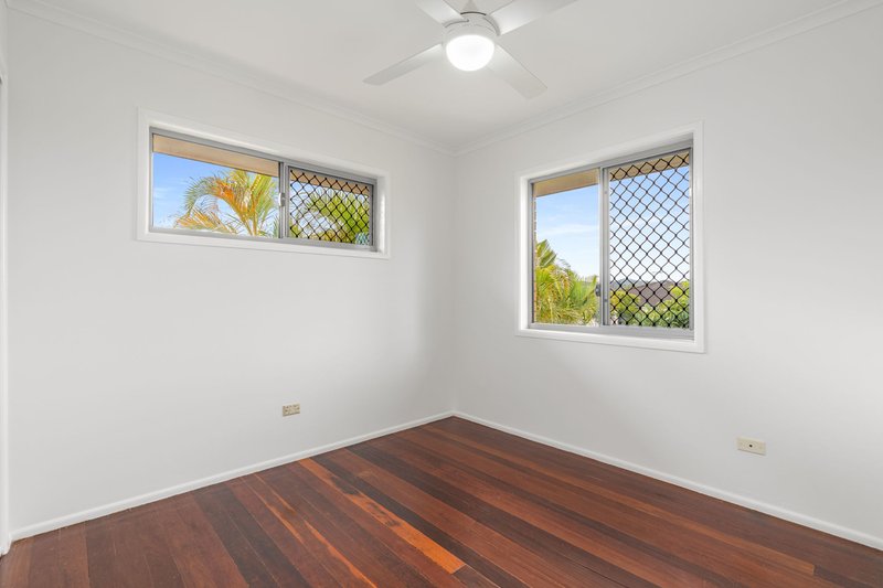 Photo - 17 Irandi Street, Mansfield QLD 4122 - Image 8