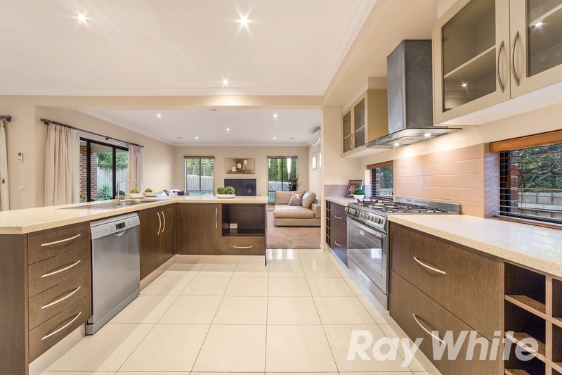 Photo - 17 Ireland Street, Burwood VIC 3125 - Image 5