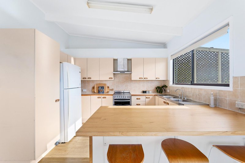 Photo - 17 Island View Road, Tuross Head NSW 2537 - Image 6