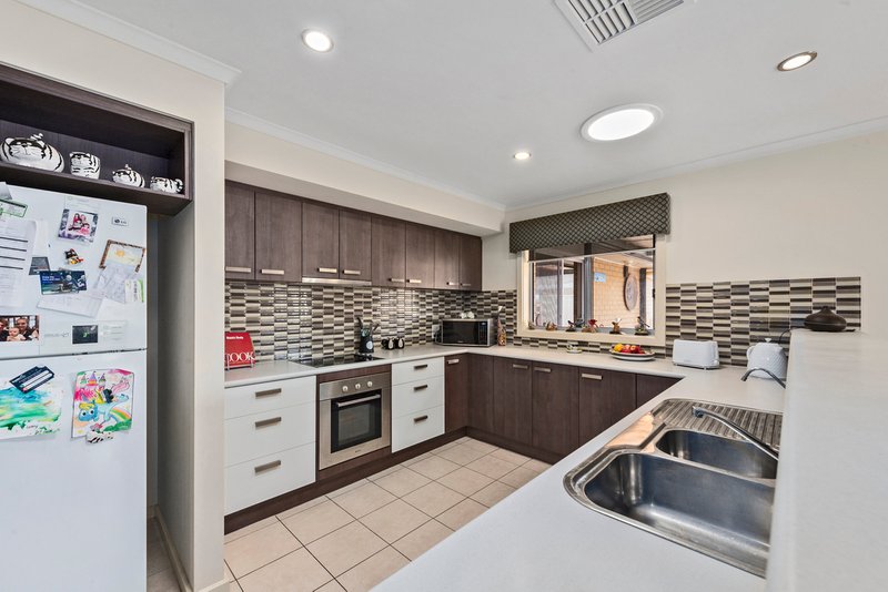 Photo - 17 Islesworth Street, North Beach SA 5556 - Image 6