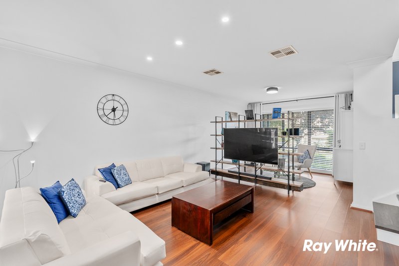 Photo - 17 Islington Road, Stanhope Gardens NSW 2768 - Image 4