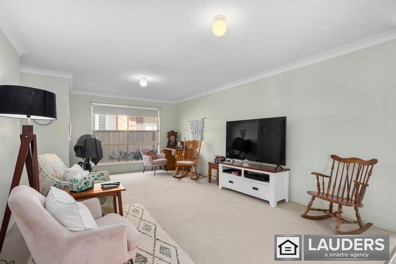 Photo - 17 Ivy Crescent, Old Bar NSW 2430 - Image 3