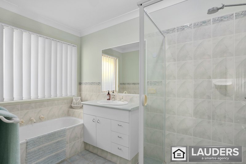 Photo - 17 Ivy Crescent, Old Bar NSW 2430 - Image 9