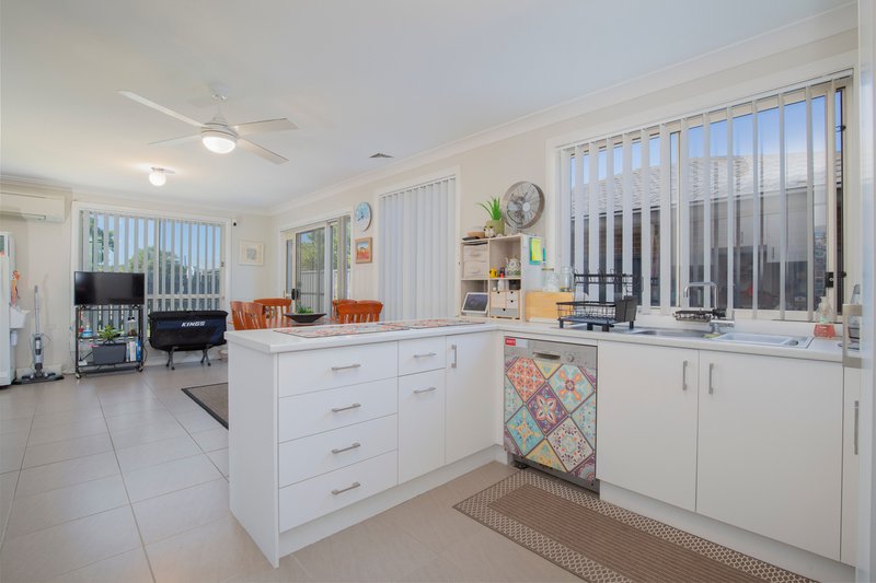 Photo - 17 Jabiru Drive, Fern Bay NSW 2295 - Image 4