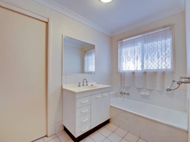 Photo - 17 Jabiru Place, Zillmere QLD 4034 - Image 13