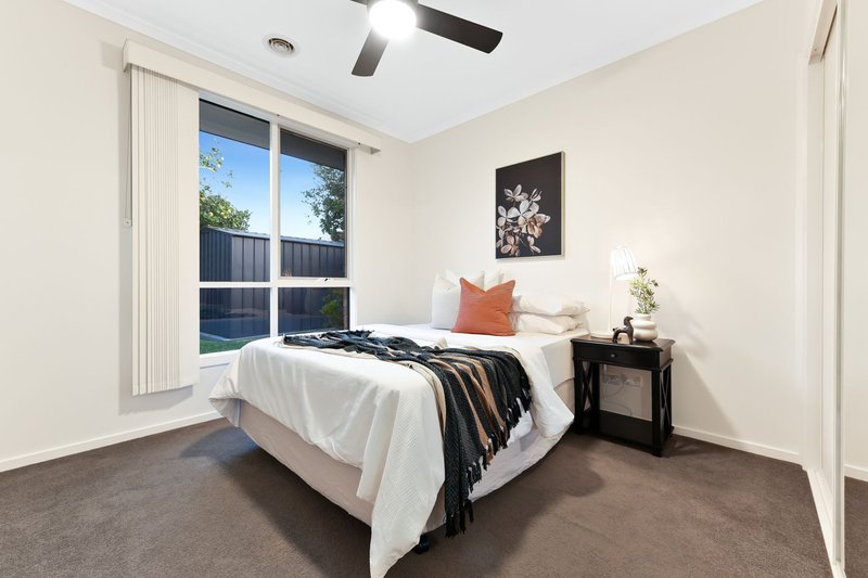 Photo - 17 Jacqueline Drive, Aspendale Gardens VIC 3195 - Image 14