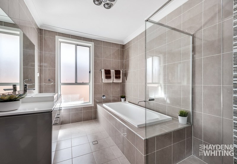 Photo - 17 Jadine Avenue, North Kellyville NSW 2155 - Image 8