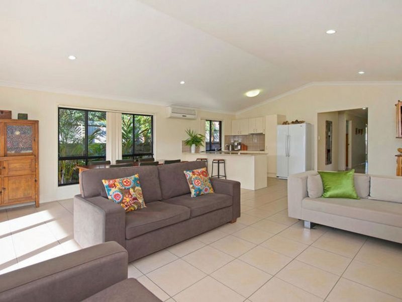 Photo - 17 Jasmine Circuit, Ormeau QLD 4208 - Image 3