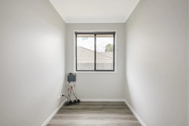 Photo - 17 Jasmine Circuit, Ormeau QLD 4208 - Image 6