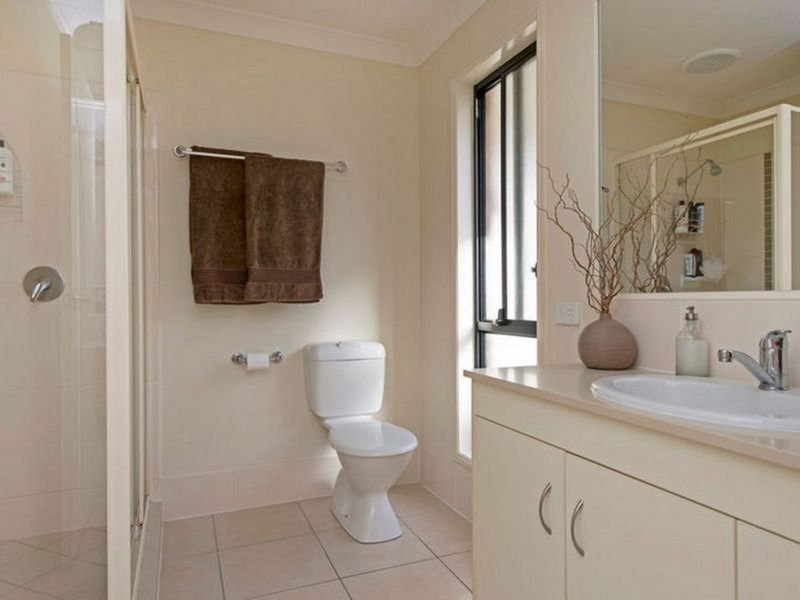 Photo - 17 Jasmine Circuit, Ormeau QLD 4208 - Image 12