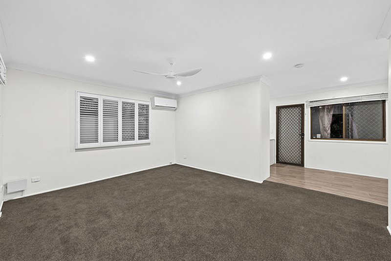 Photo - 17 Javelin Street, Runcorn QLD 4113 - Image 4