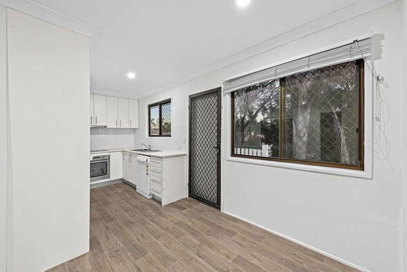 Photo - 17 Javelin Street, Runcorn QLD 4113 - Image 5