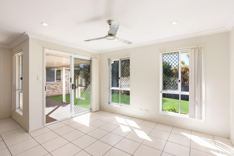 Photo - 17 Jaxson Terrace, Pimpama QLD 4209 - Image 6