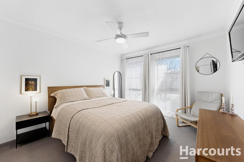 Photo - 17 Jedburgh Loop, Sinagra WA 6065 - Image 7