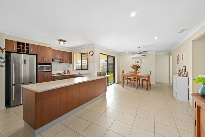 Photo - 17 Jeita Cct , Caboolture QLD 4510 - Image 3