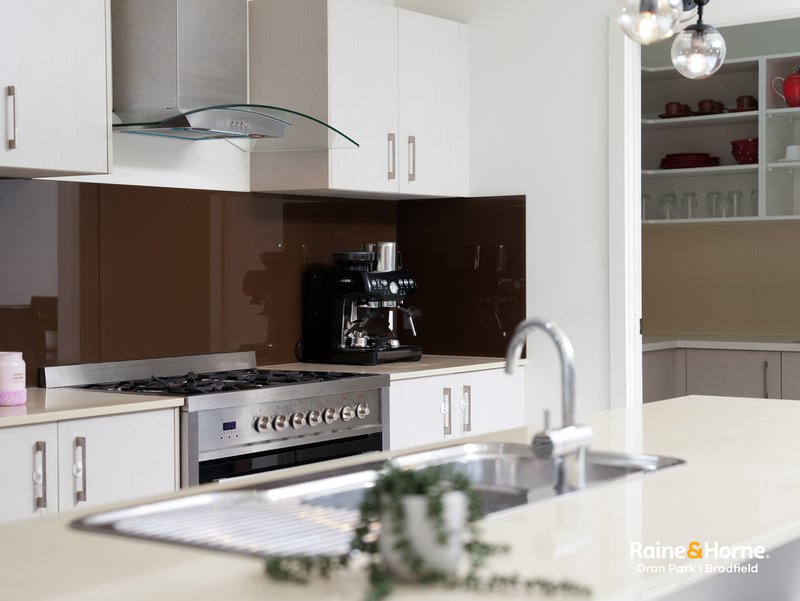 Photo - 17 Jensen Way, Airds NSW 2560 - Image 3