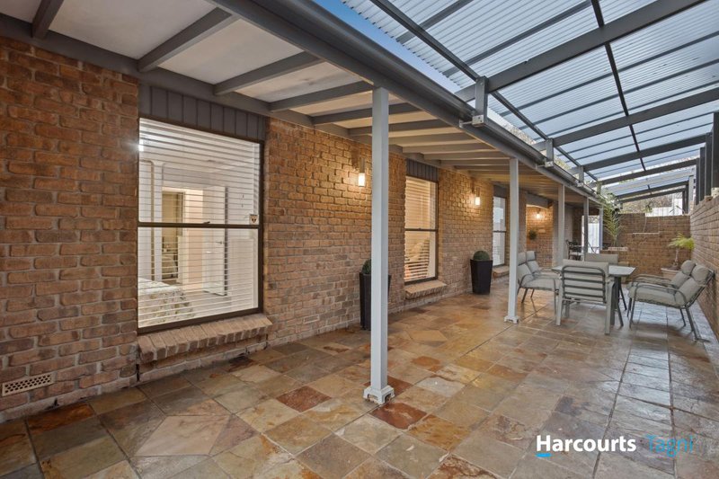 Photo - 17 Jerilderie Drive, Happy Valley SA 5159 - Image 5