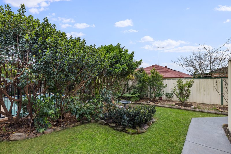 Photo - 17 Jimbi Place, Glenmore Park NSW 2745 - Image 13