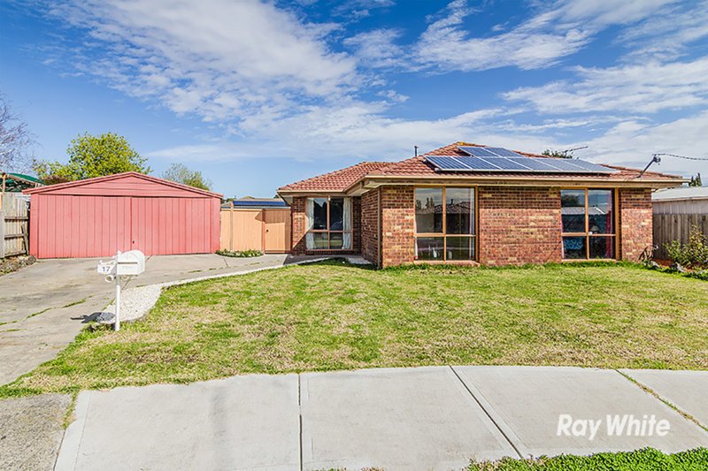 17 Jindalee Gardens, Cranbourne West VIC 3977