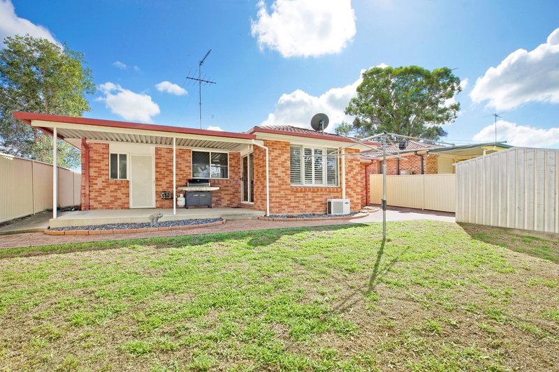 Photo - 17 Jirang Place, Glenmore Park NSW 2745 - Image 11