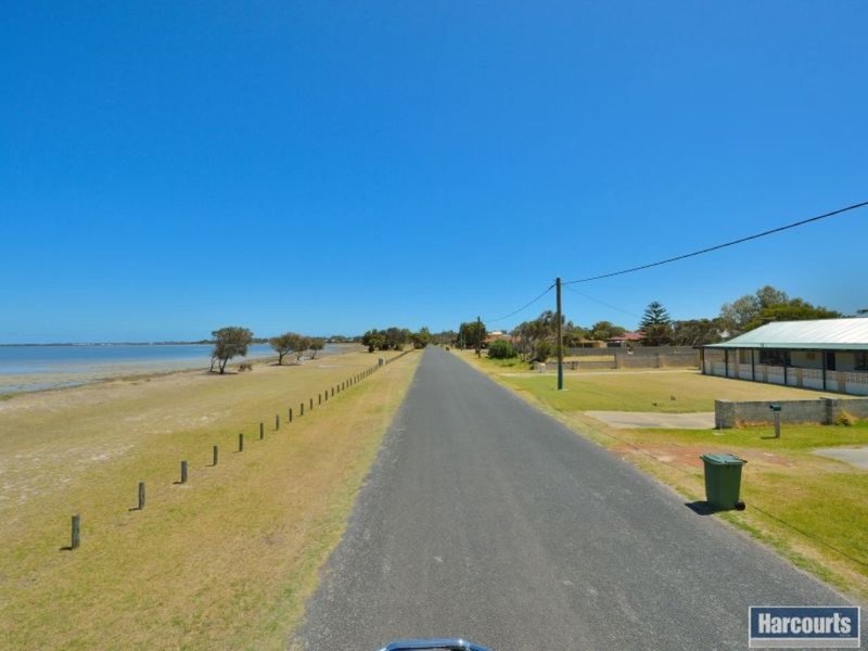 Photo - 17 John Street, Coodanup WA 6210 - Image 20