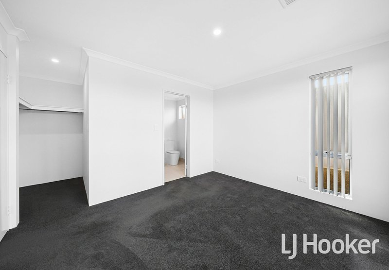 Photo - 17 Jonzac View, Alkimos WA 6038 - Image 9