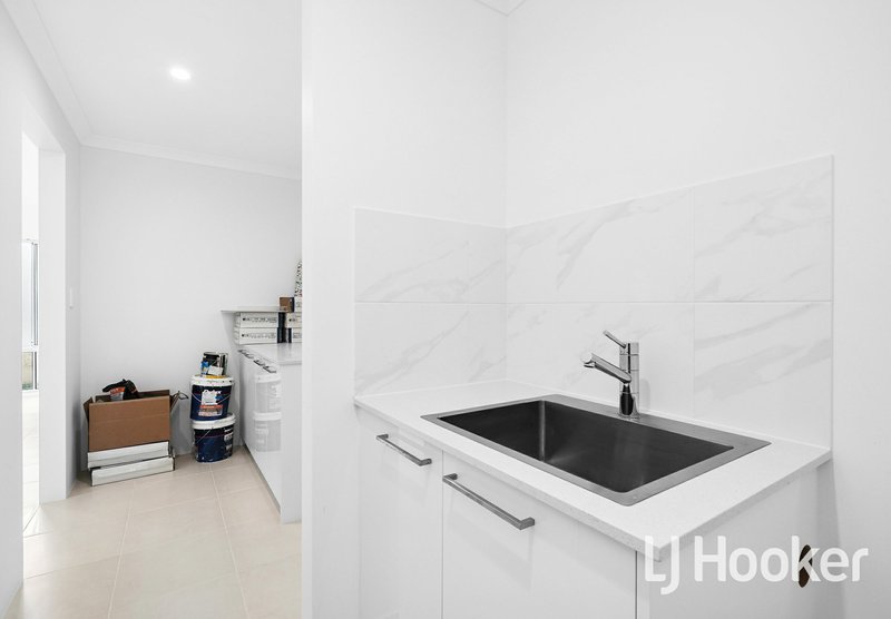 Photo - 17 Jonzac View, Alkimos WA 6038 - Image 18