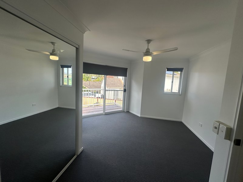 Photo - 1/7 Joshua Close, Arundel QLD 4214 - Image 9