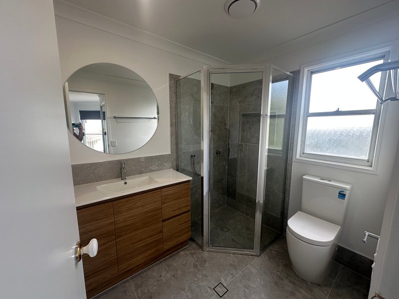 Photo - 1/7 Joshua Close, Arundel QLD 4214 - Image 10