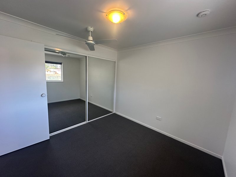 Photo - 1/7 Joshua Close, Arundel QLD 4214 - Image 12