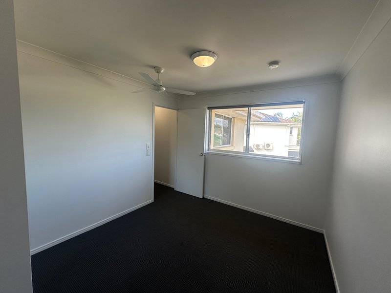Photo - 1/7 Joshua Close, Arundel QLD 4214 - Image 16
