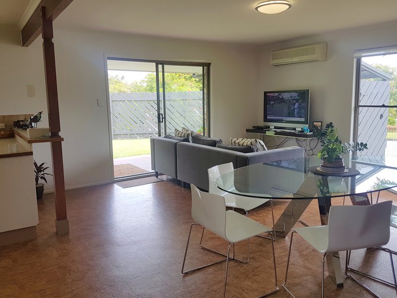 Photo - 17 Julia St , Clontarf QLD 4019 - Image 6