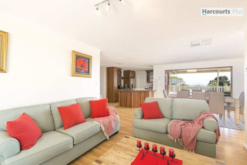 Photo - 17 Jupiter Street, Hallett Cove SA 5158 - Image 12