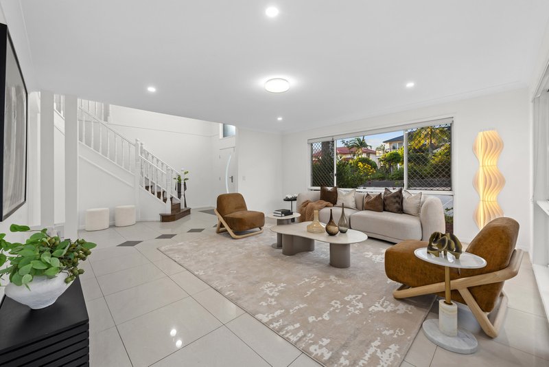 Photo - 17 Juxgold Place, Calamvale QLD 4116 - Image 3