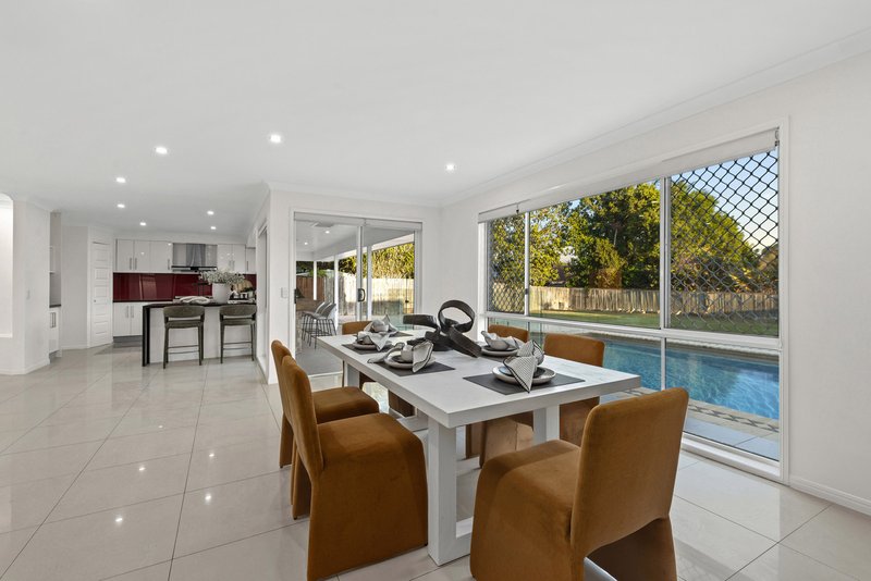 Photo - 17 Juxgold Place, Calamvale QLD 4116 - Image 11