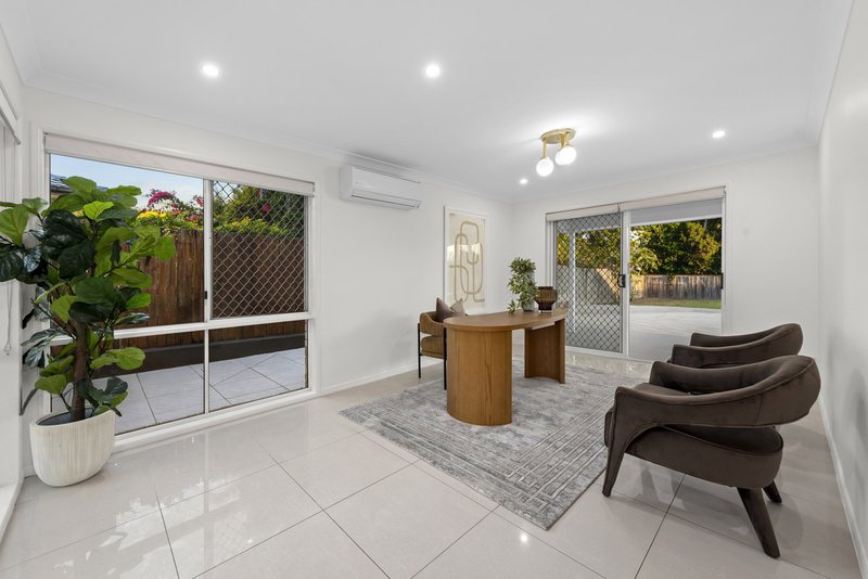 Photo - 17 Juxgold Place, Calamvale QLD 4116 - Image 15