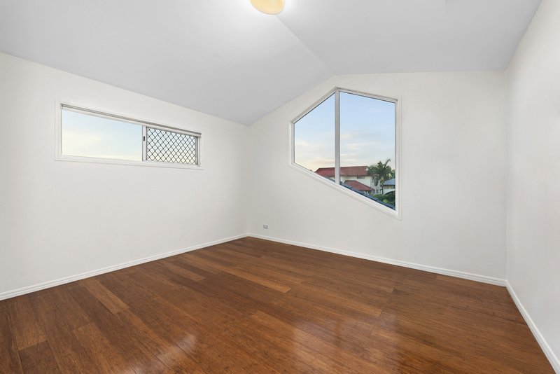 Photo - 17 Juxgold Place, Calamvale QLD 4116 - Image 25