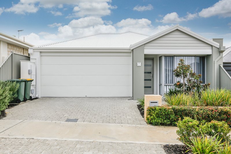 17 Kaburua Road, Clarkson WA 6030