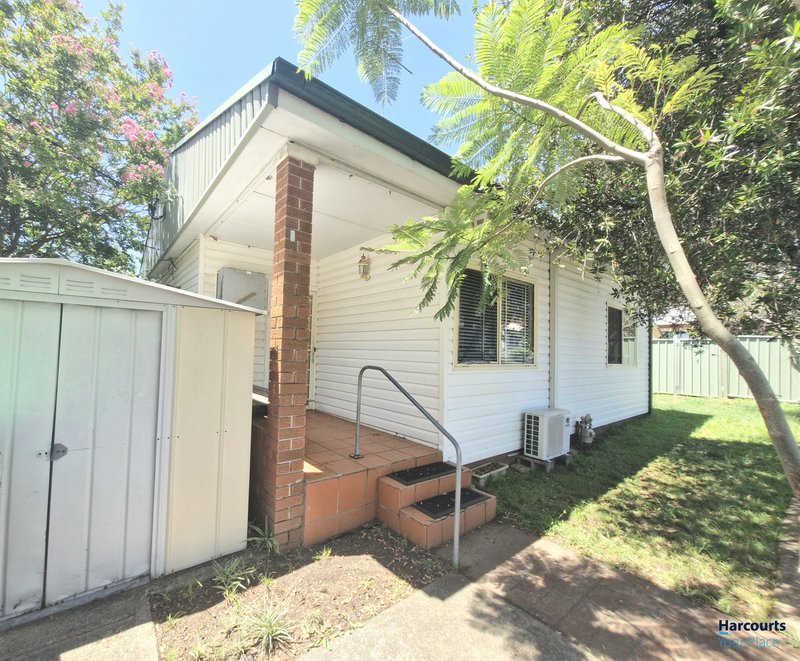 Photo - 17 Kalang Avenue, St Marys NSW 2760 - Image 1