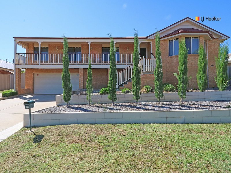 Photo - 17 Kaloona Drive, Bourkelands NSW 2650 - Image 1