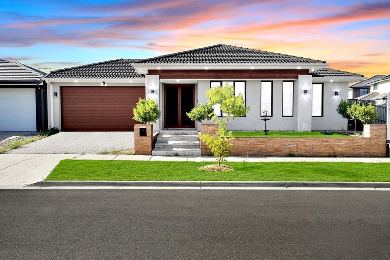 Photo - 17 Kangaroo Crescent, Aintree VIC 3336 - Image 1