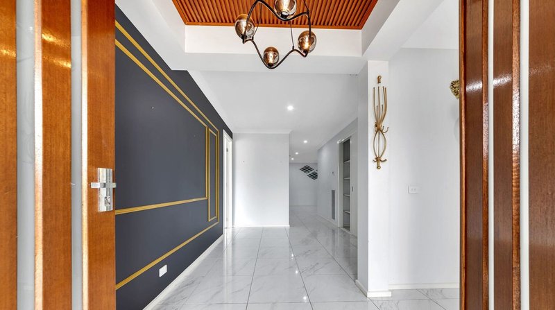 Photo - 17 Kangaroo Crescent, Aintree VIC 3336 - Image 2