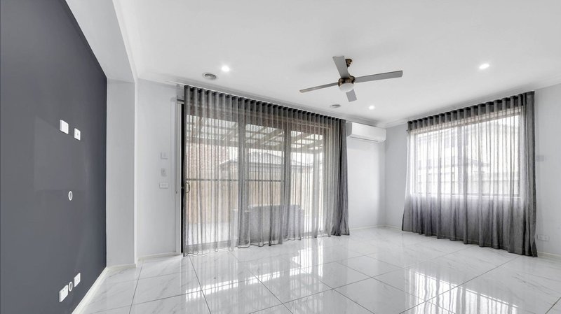 Photo - 17 Kangaroo Crescent, Aintree VIC 3336 - Image 10