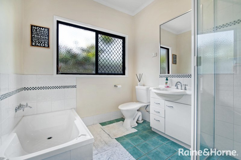 Photo - 17 Katrina Boulevard, New Auckland QLD 4680 - Image 10